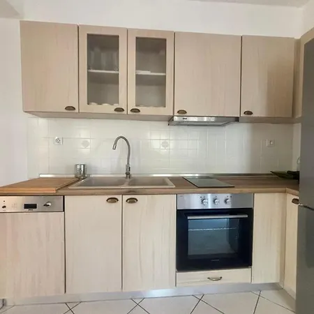 Villa Amaya Karyani *