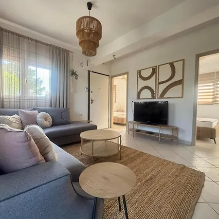 Villa Amaya Karyani *